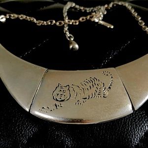 VINTAGE 1970s Silver Tiger necklace
